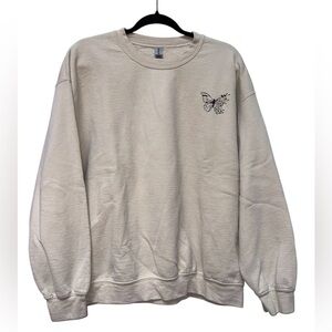 Gildan Cream Crewneck Sweater with Ribbed Cuffs